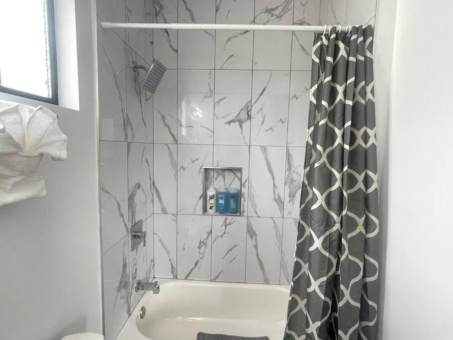 Delightful Town Home Close To Dtla 洛杉矶 外观 照片