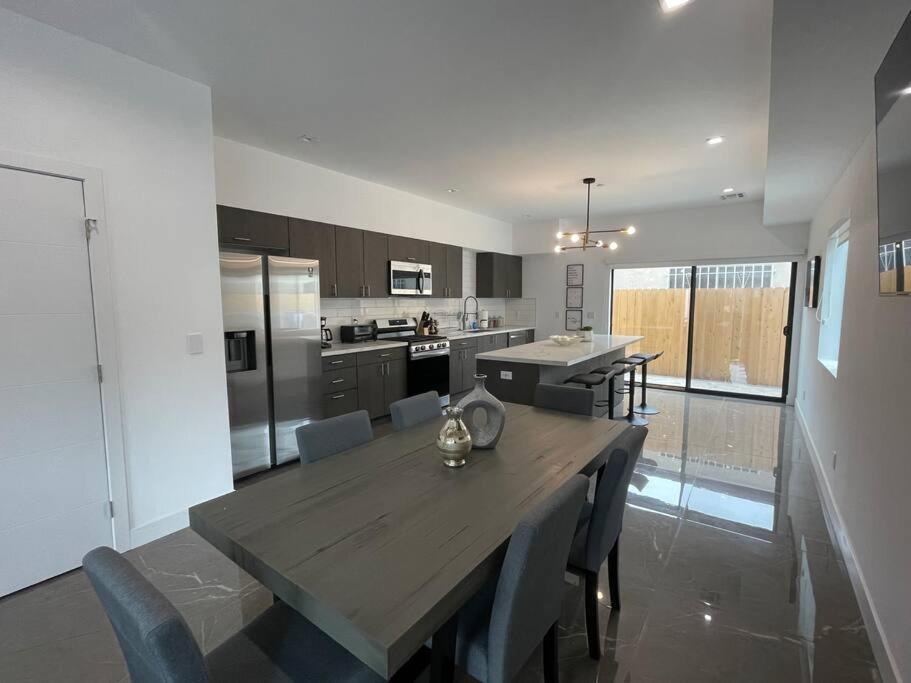 Delightful Town Home Close To Dtla 洛杉矶 外观 照片