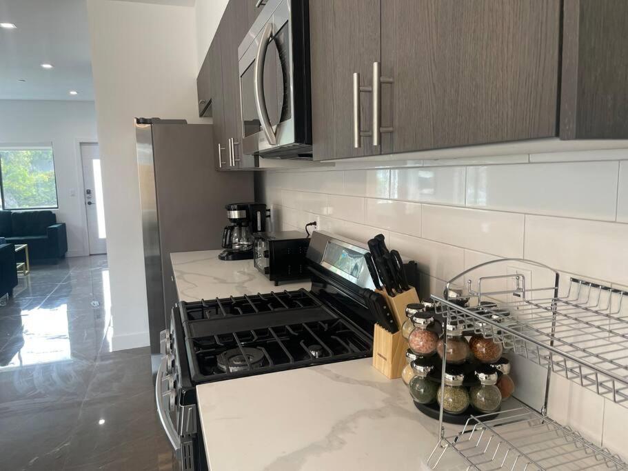 Delightful Town Home Close To Dtla 洛杉矶 外观 照片